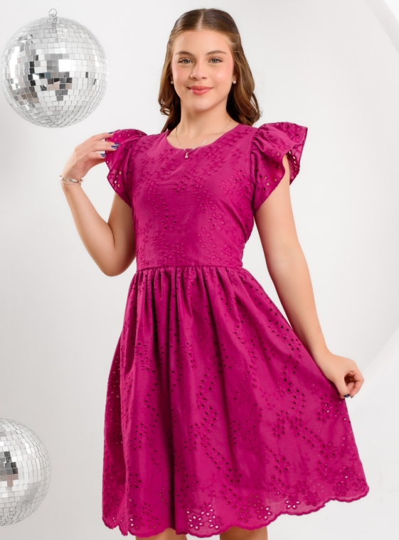 Como escolher o vestido de festa infantil ideal para cada faixa etária